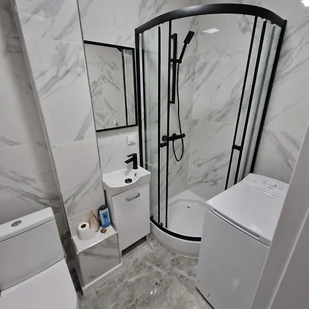 アパート Centrum コニン